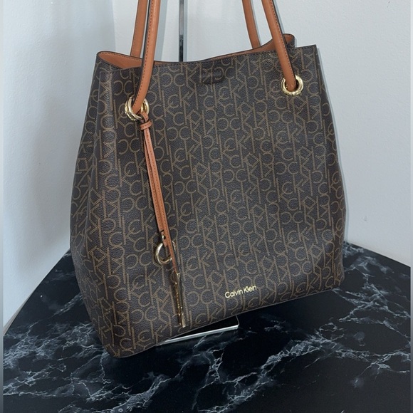 CALVIN KLEIN Handbag Women's Brown Logo Leather Large Tote Purse AUTHENTIC - Picture 4 of 11